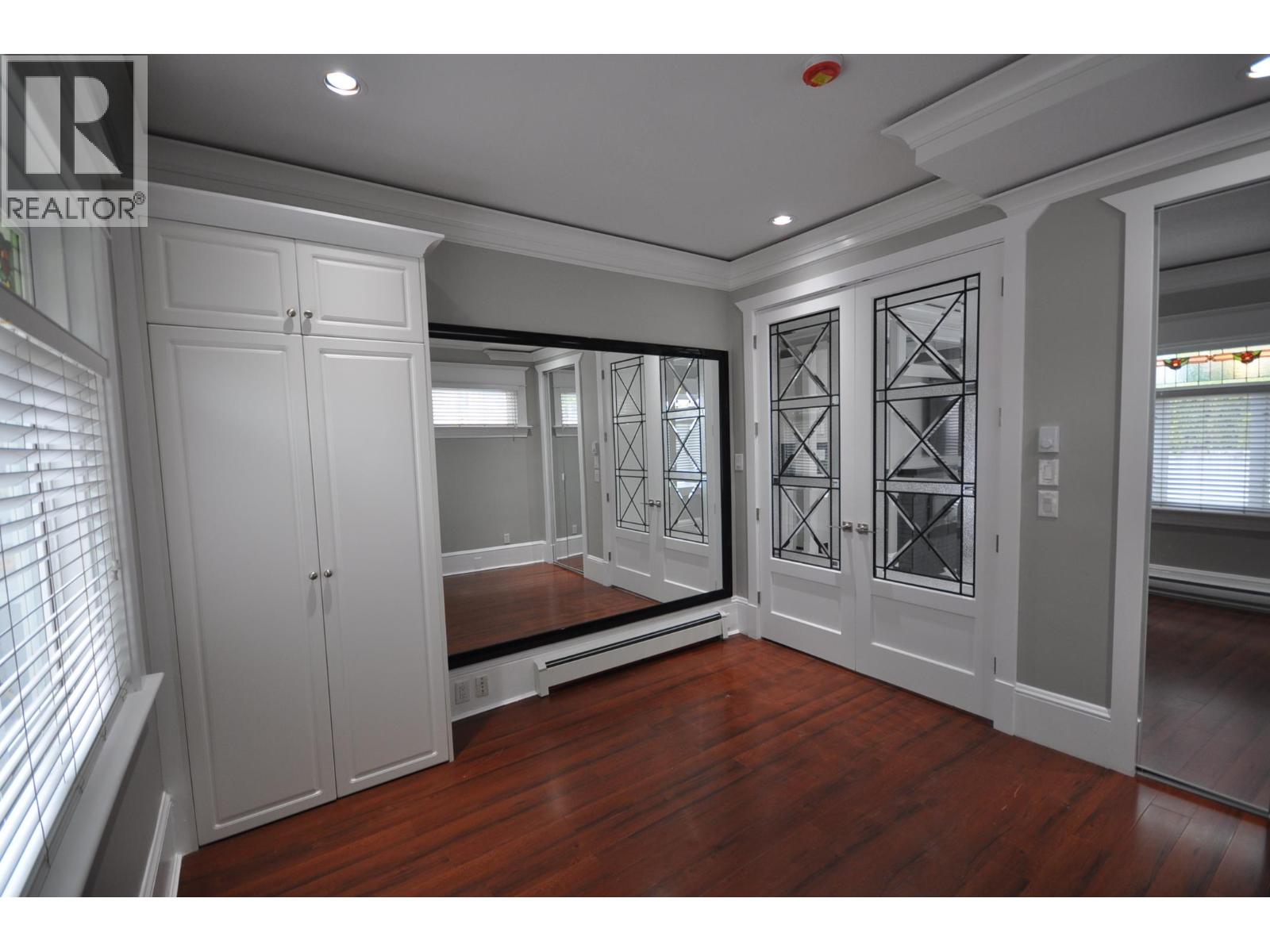 7505 Kingsway, Burnaby, British Columbia  V3N 3C1 - Photo 9 - R3039588