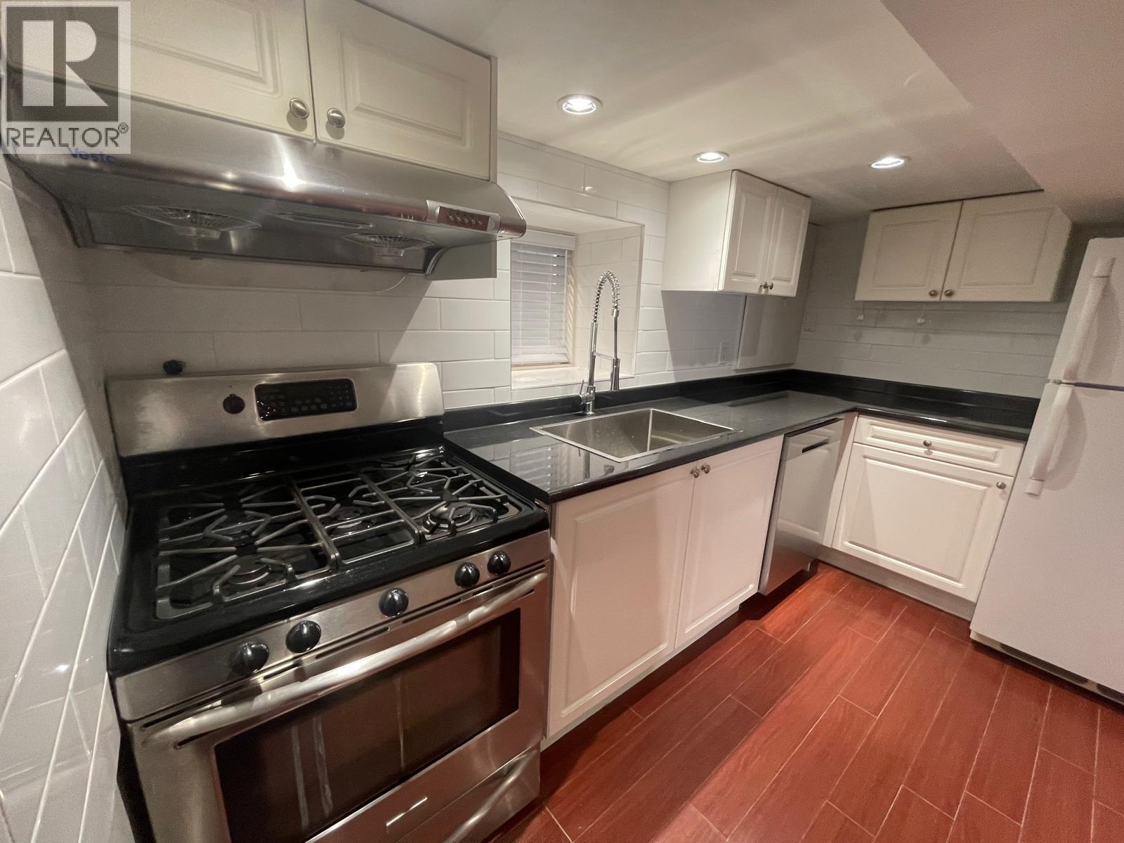 7828 PRINCE A, Vancouver, British Columbia
