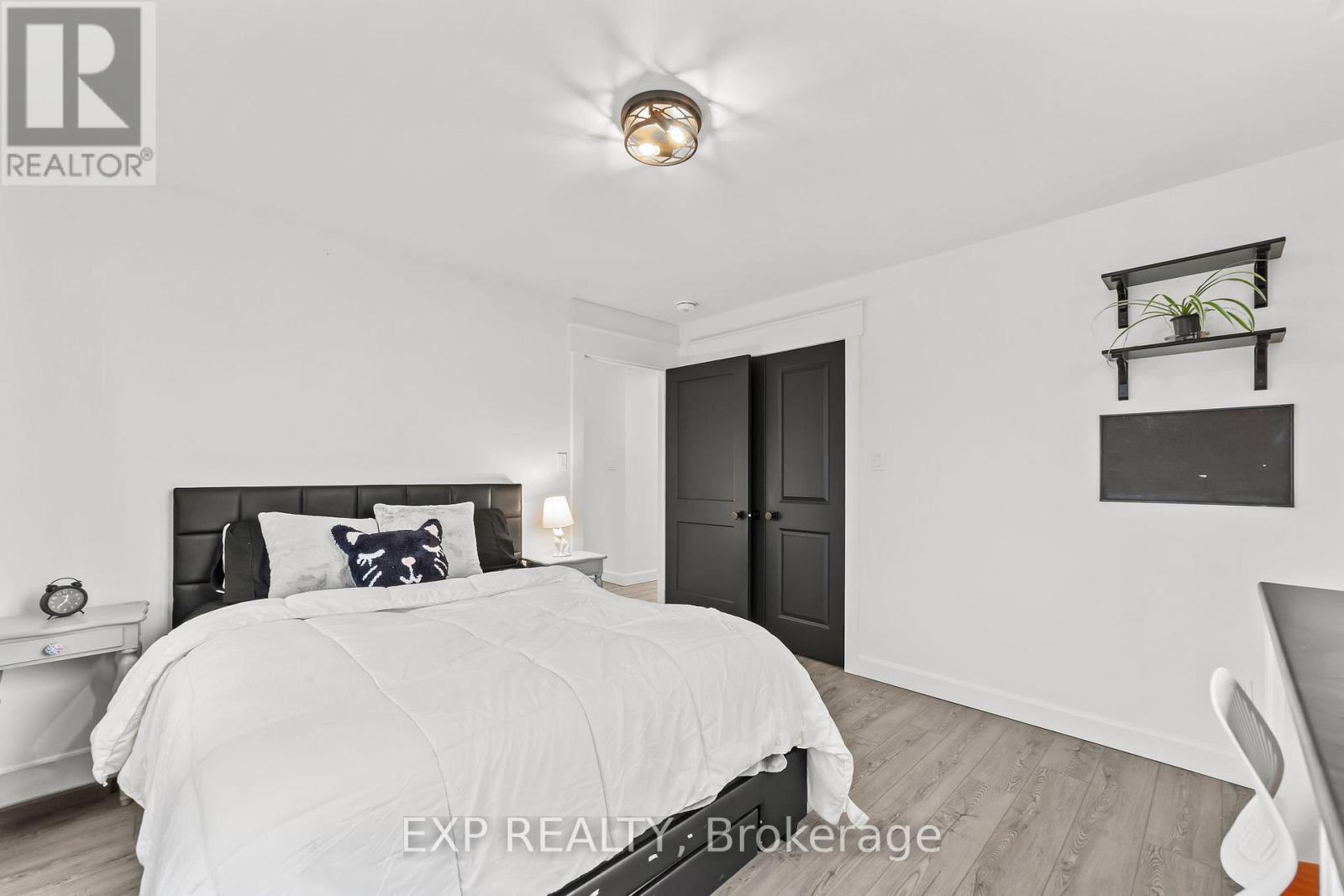 100 Field Street, Lambton Shores, Ontario  N0N 1J0 - Photo 20 - X12358195