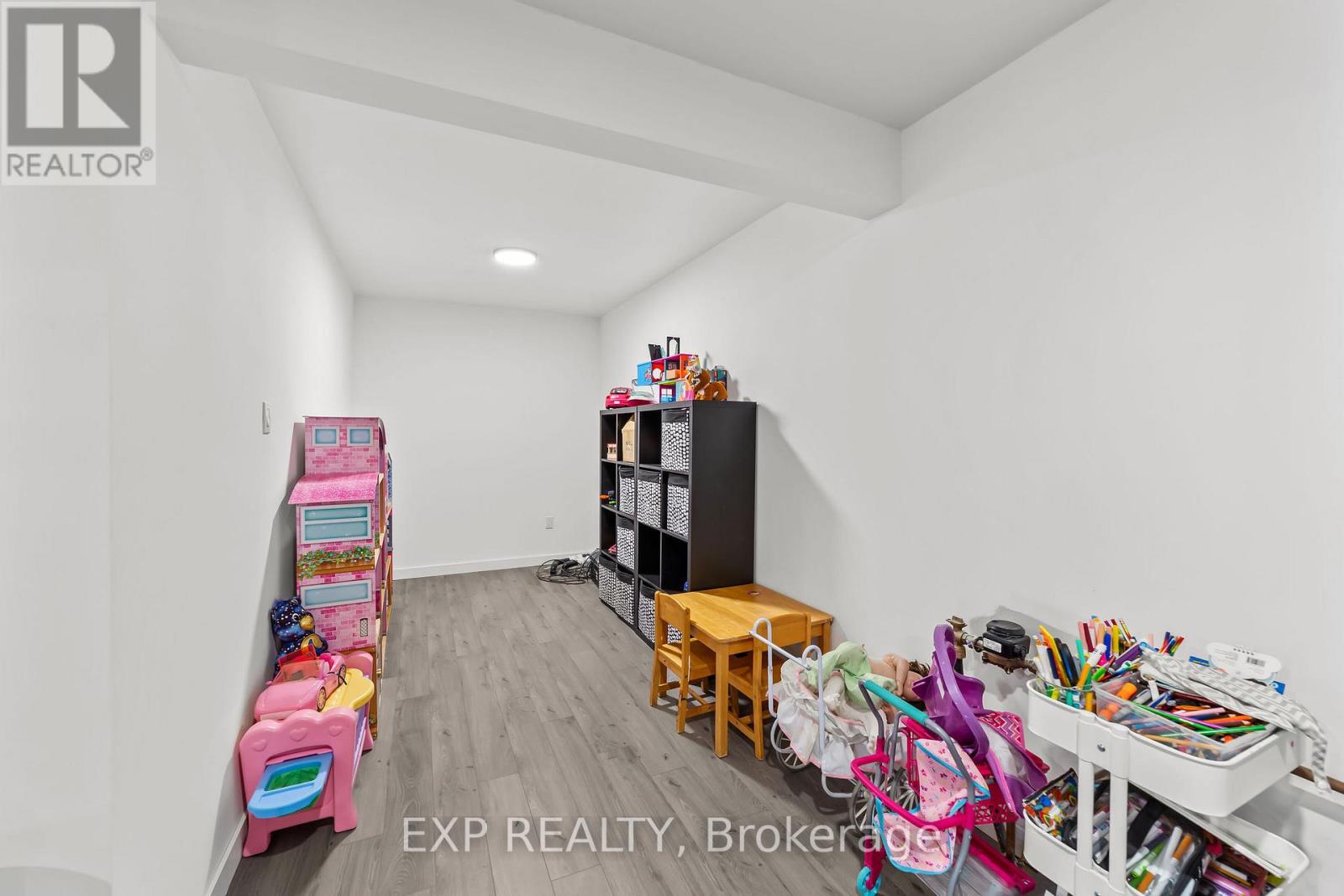 100 Field Street, Lambton Shores (Forest), Ontario  N0N 1J0 - Photo 31 - X12358195
