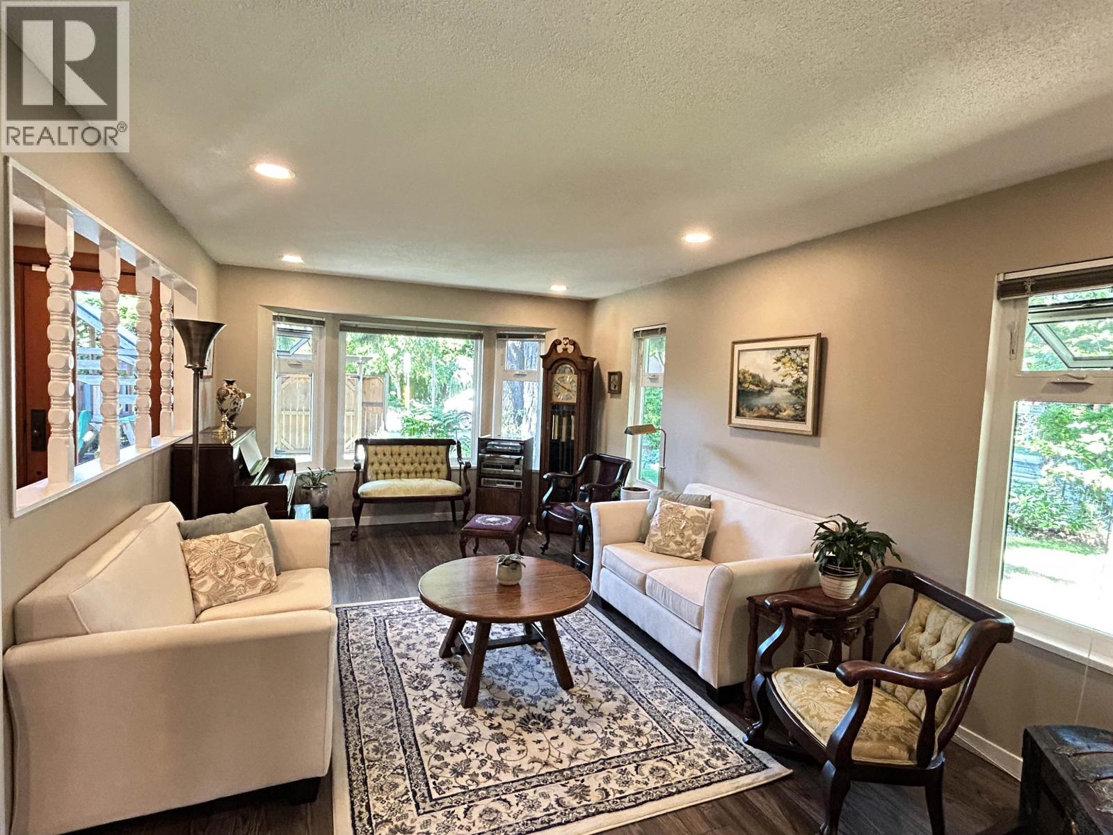 Property at 1798 GARDEN AVENUE image 1