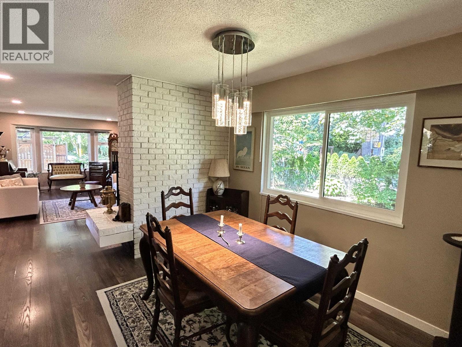 Property at 1798 GARDEN AVENUE image 3