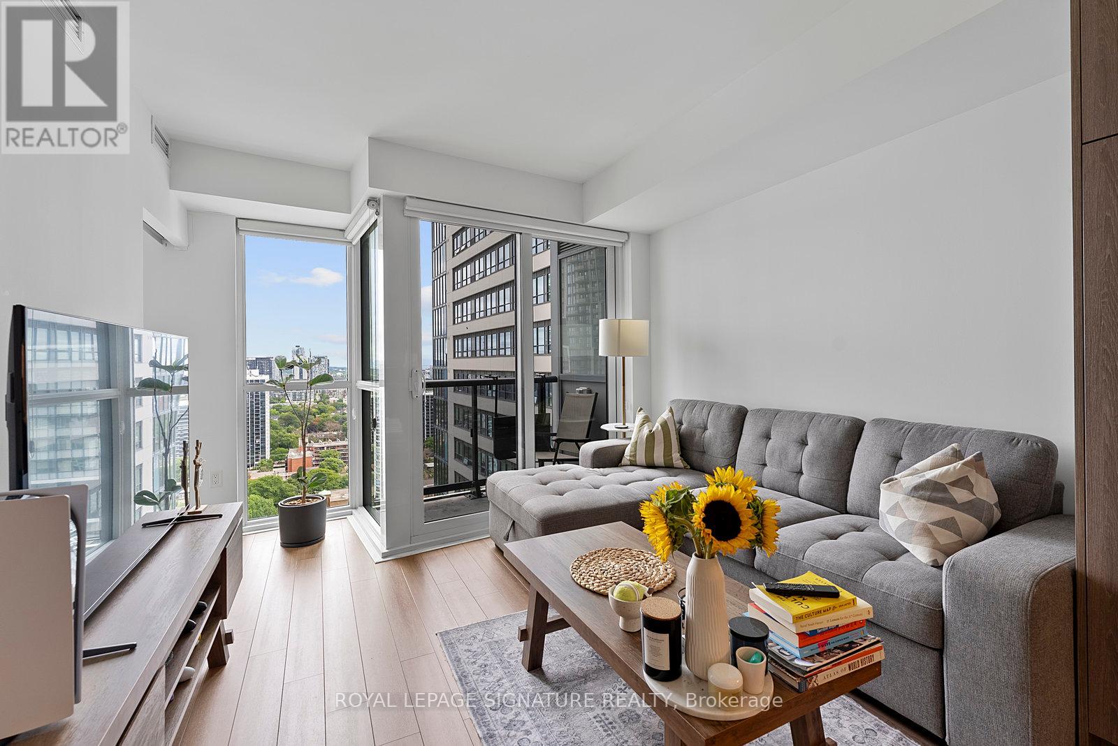 2501 - 77 MUTUAL STREET, Toronto, Ontario