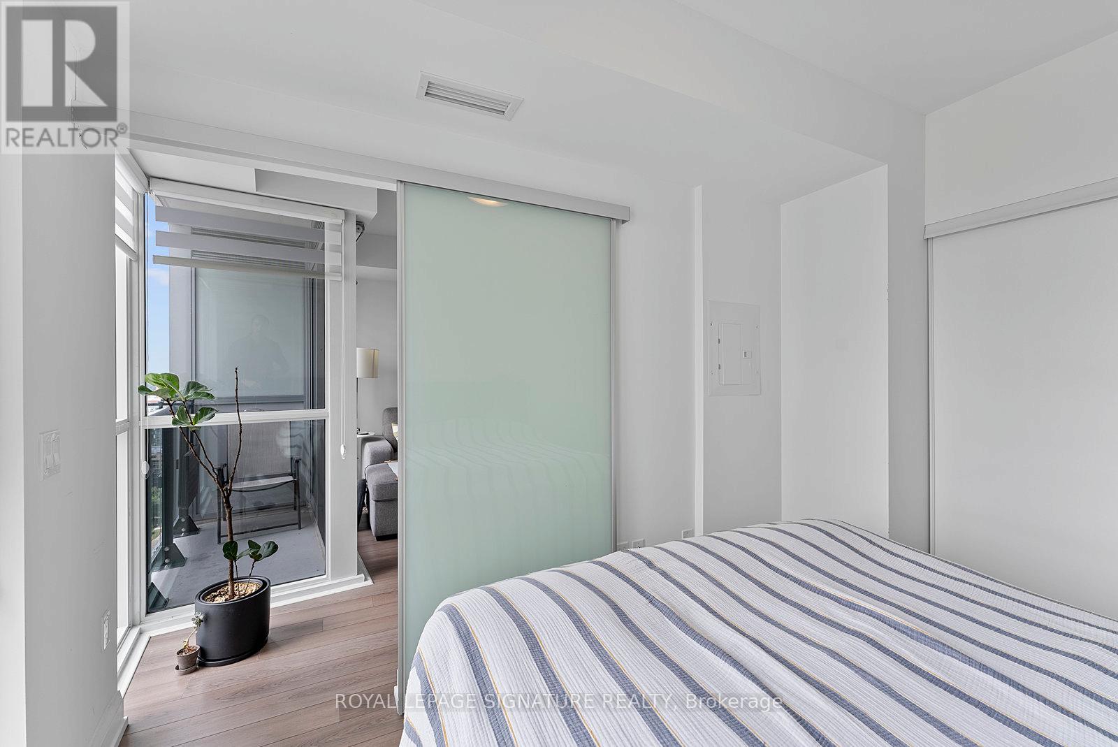 2501 - 77 Mutual Street, Toronto (Church-Yonge Corridor), Ontario  M5B 2A9 - Photo 12 - C12358398
