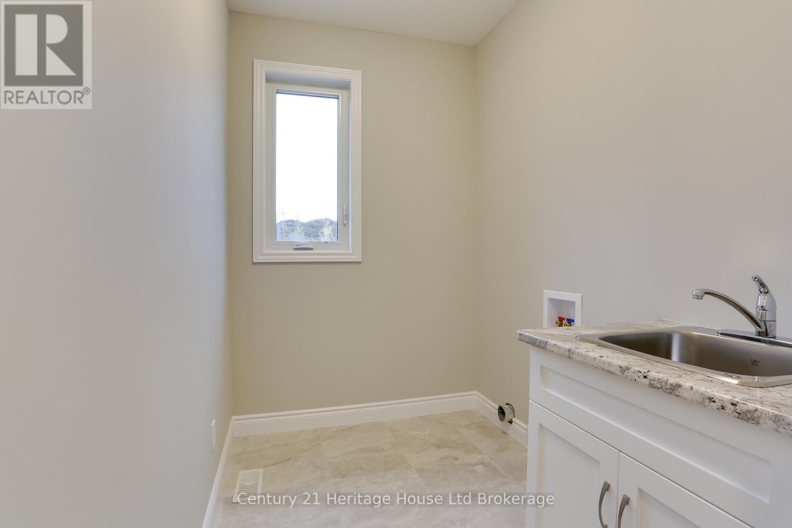 114 Beech Boulevard, Tillsonburg, Ontario  N4G 5S1 - Photo 23 - X12230625