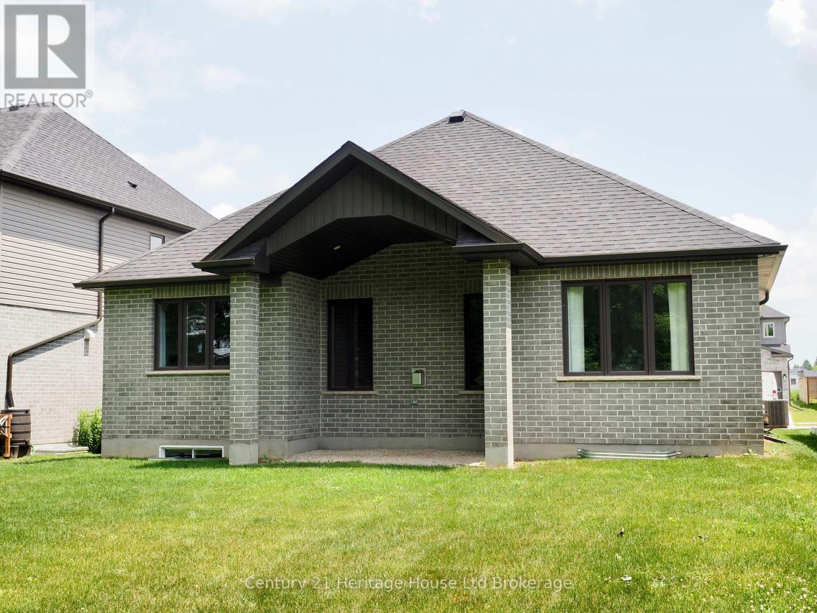 114 Beech Boulevard, Tillsonburg, Ontario  N4G 5S1 - Photo 27 - X12230625