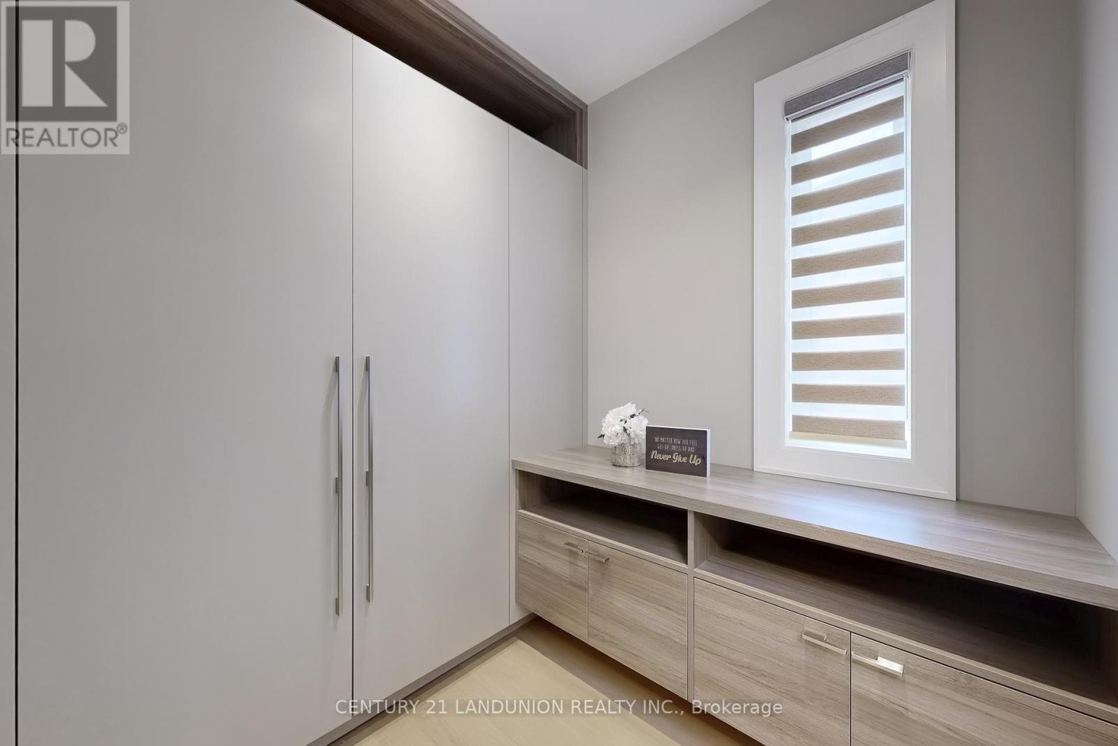 46 Elmsthorpe Avenue, Toronto, Ontario  M5P 2L7 - Photo 34 - C12358403