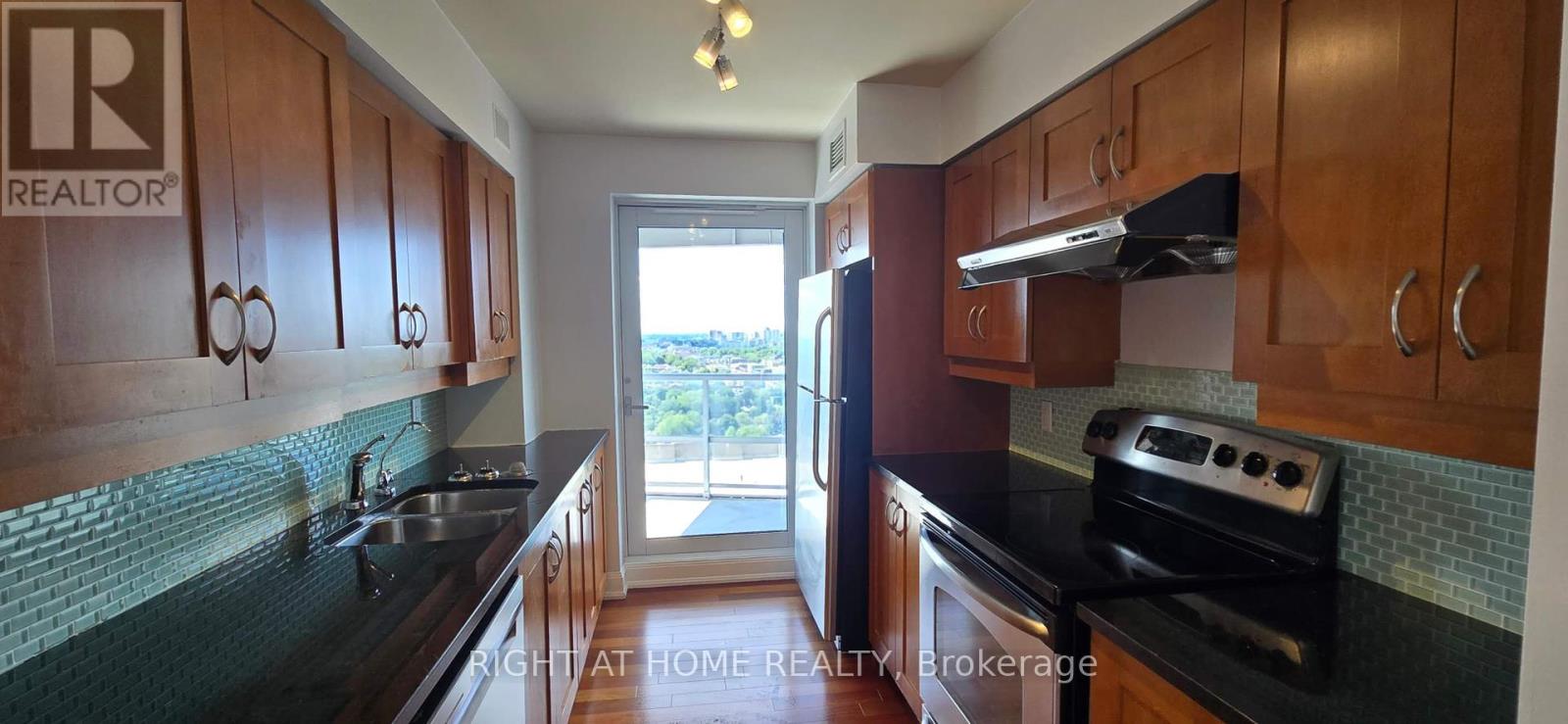 2805 - 2181 Yonge Street, Toronto, Ontario  M4S 3H7 - Photo 4 - C12358408