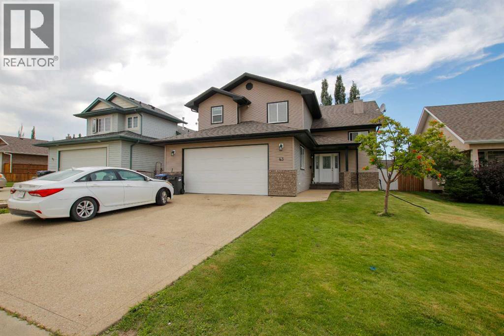 Property at 43 Lindman Close image 1