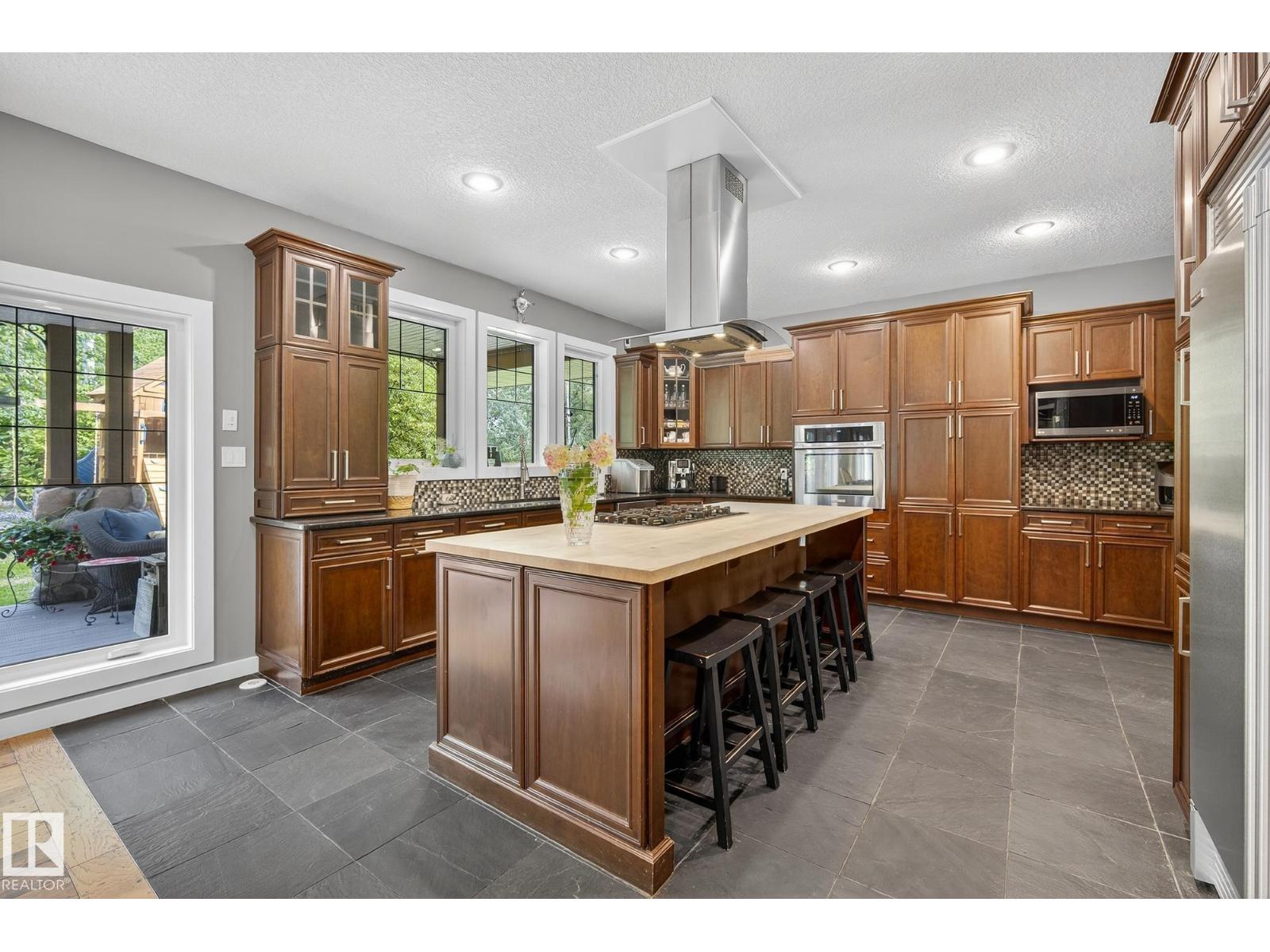 Property at #10 54129 RGE ROAD 275 image 5