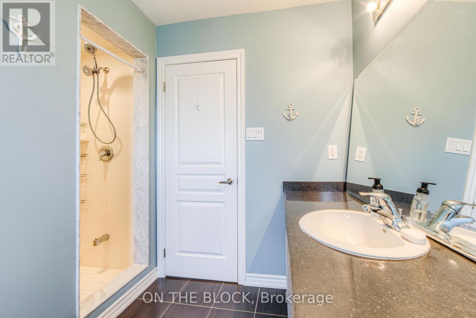 59 Hawke Crescent, New Tecumseth (Tottenham), Ontario  L0G 1W0 - Photo 38 - N12358431