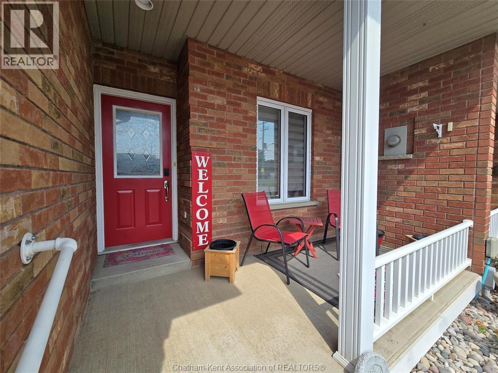201c Chatham Street South, Blenheim, Ontario  N0P 1A0 - Photo 2 - 25021329