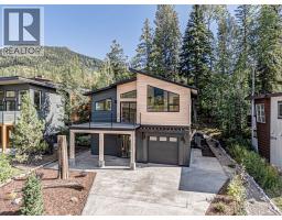 16 PIEDMONT Drive Fernie