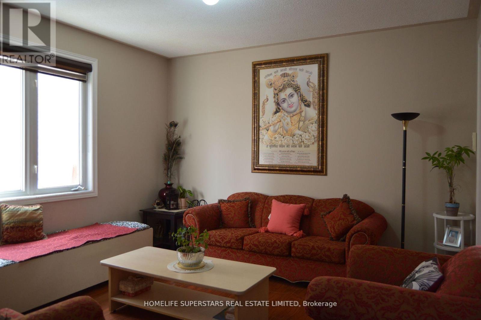 Property at 44 YORK STREET W image 3