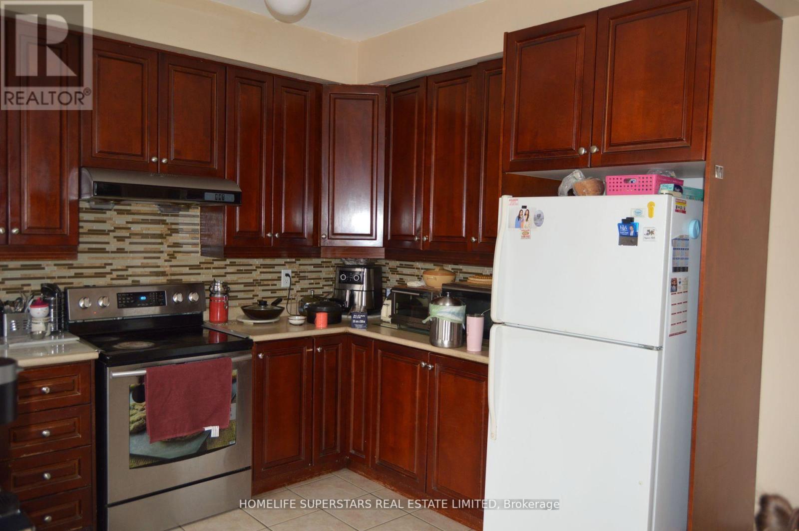 44 York Street W, Mississauga, Ontario  L4T 1E7 - Photo 8 - W12358442
