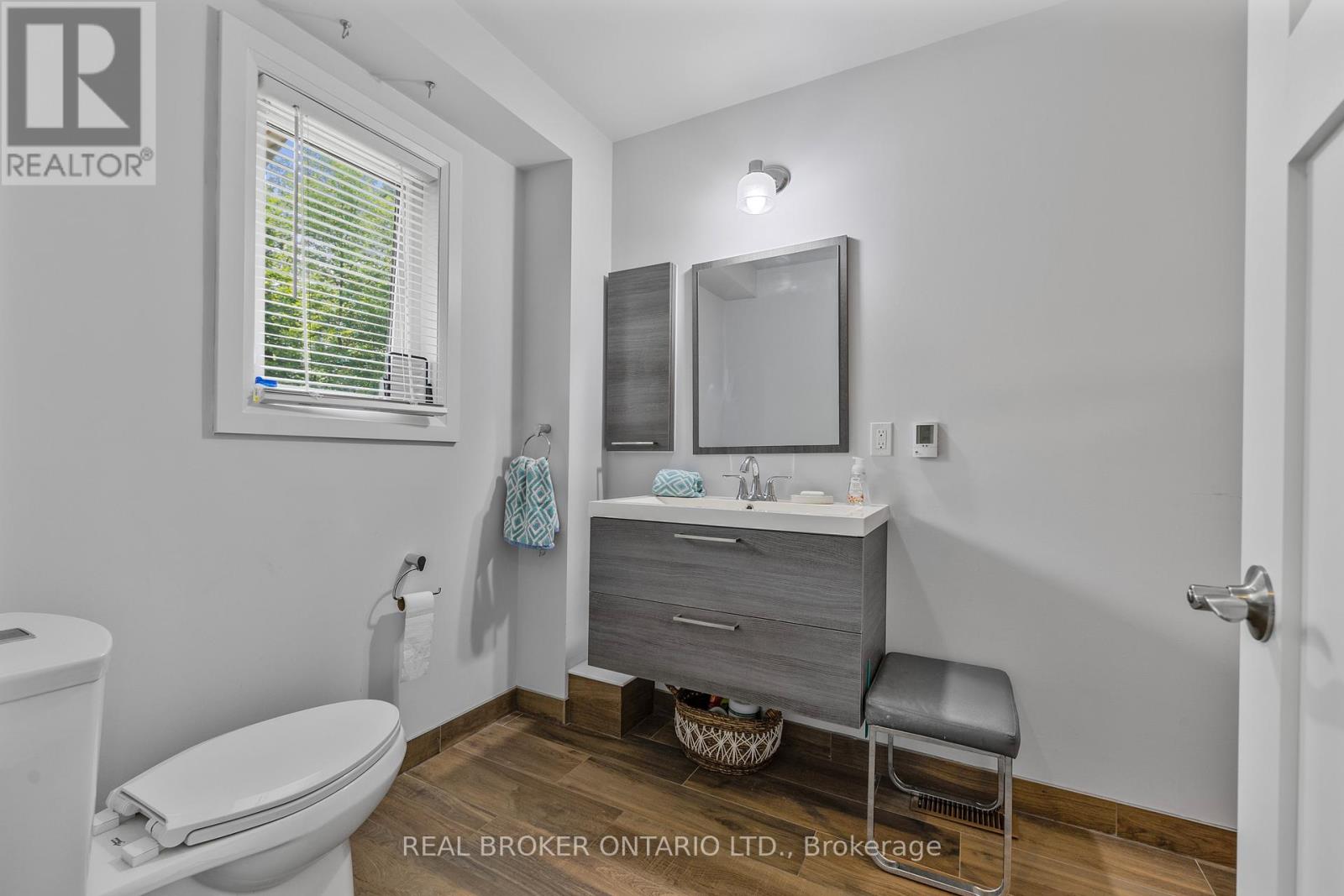 1 Mckowen Road, Mckellar, Ontario  P0G 1C0 - Photo 11 - X12358438
