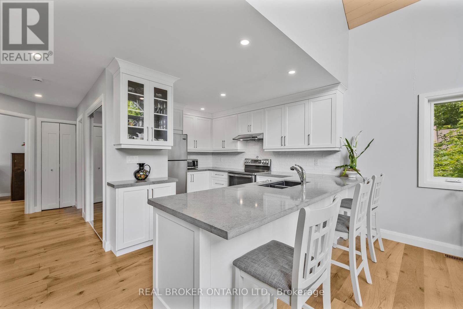 1 Mckowen Road, Mckellar, Ontario  P0G 1C0 - Photo 6 - X12358438