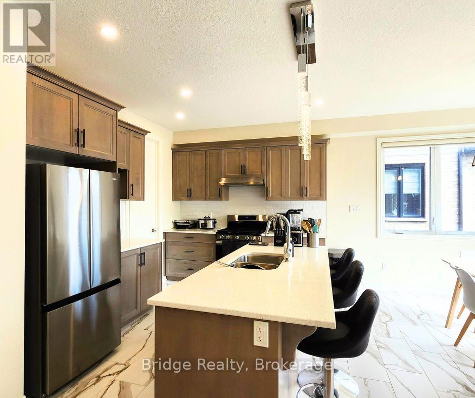 20 Welch Court, St. Thomas, Ontario  N5R 0M2 - Photo 6 - X12358468
