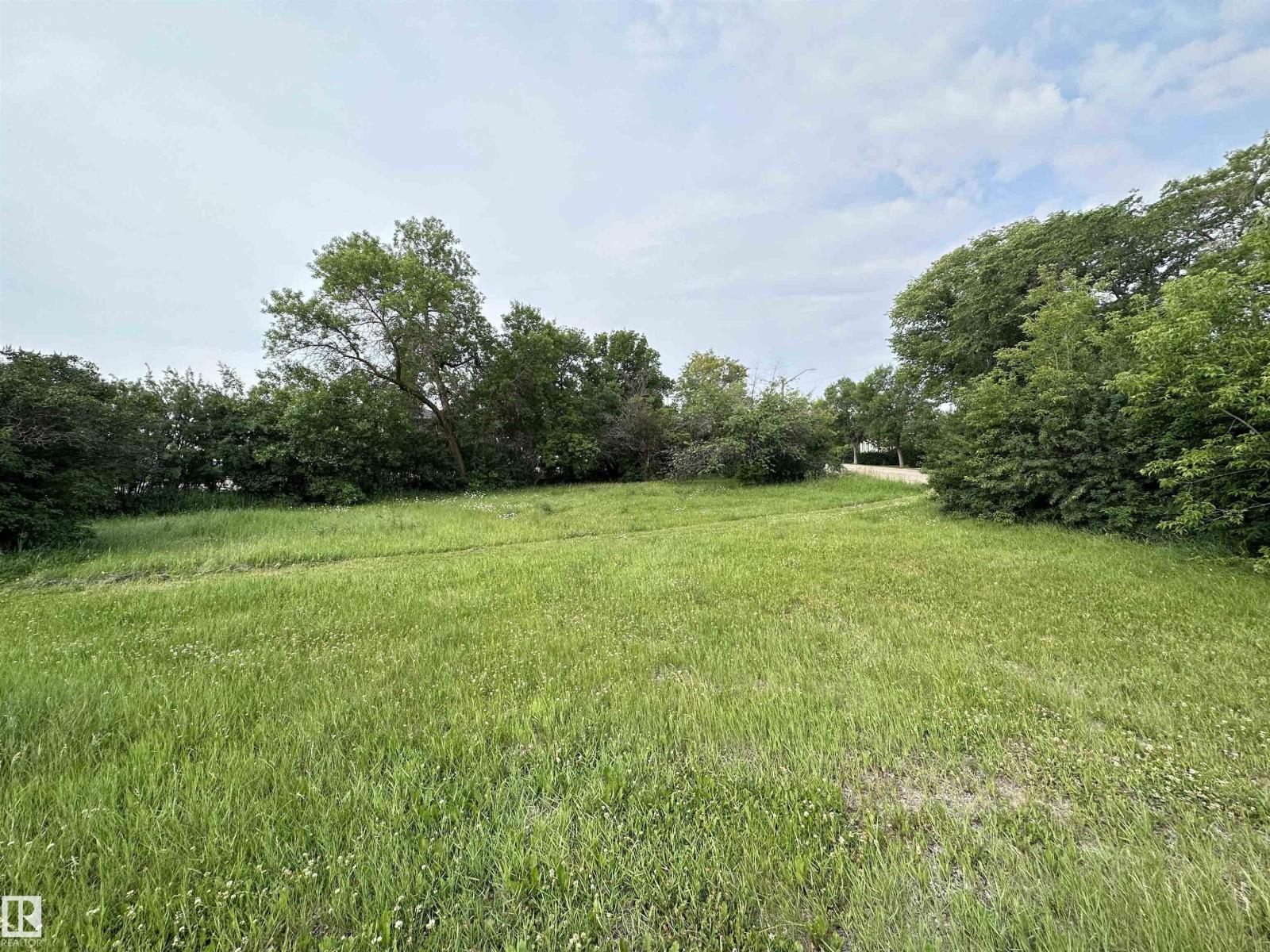 9819 105 ST, Westlock, Alberta