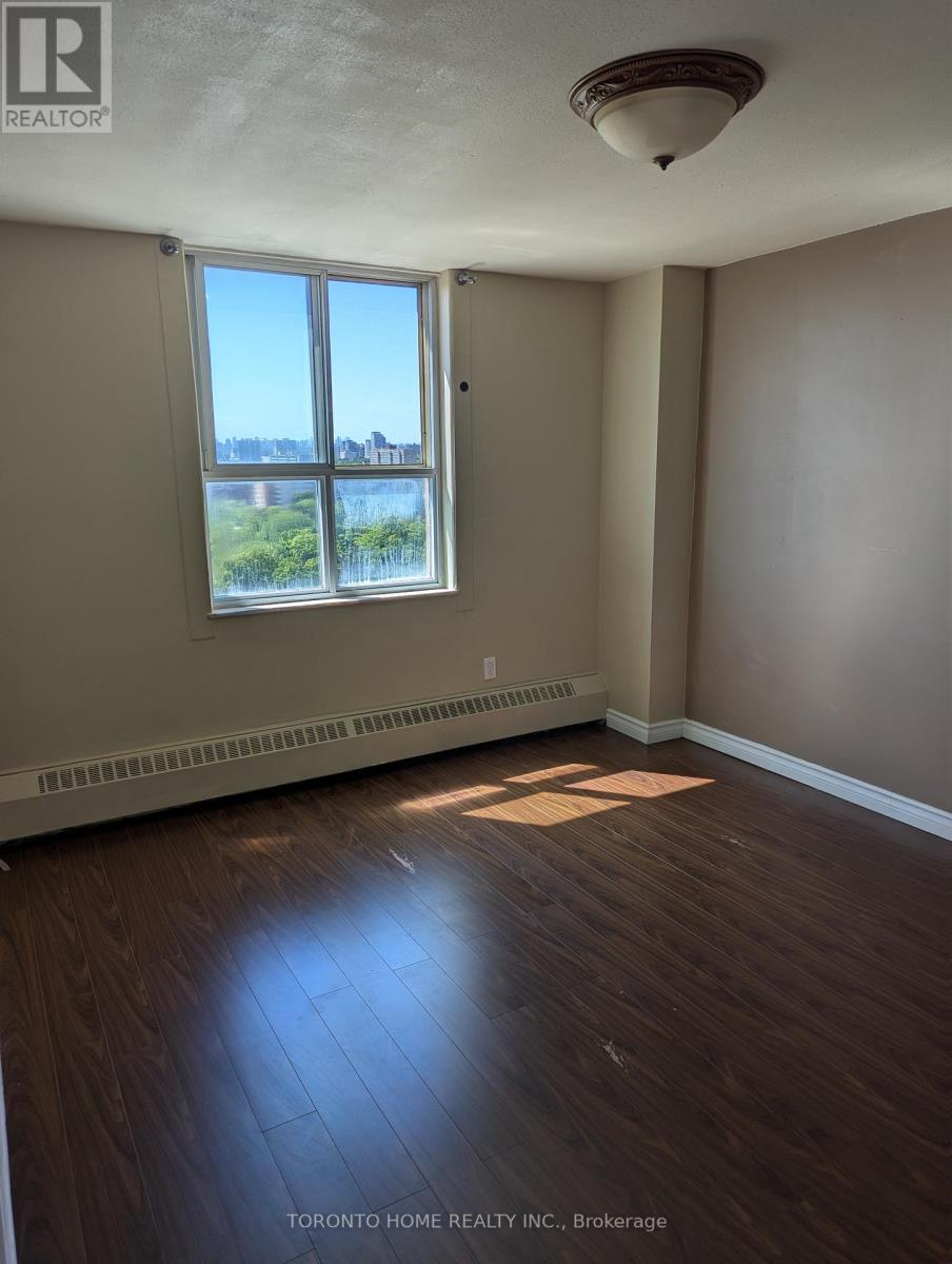 1702 - 270 Palmdale Drive, Toronto, Ontario  M1T 3N8 - Photo 4 - E12358470