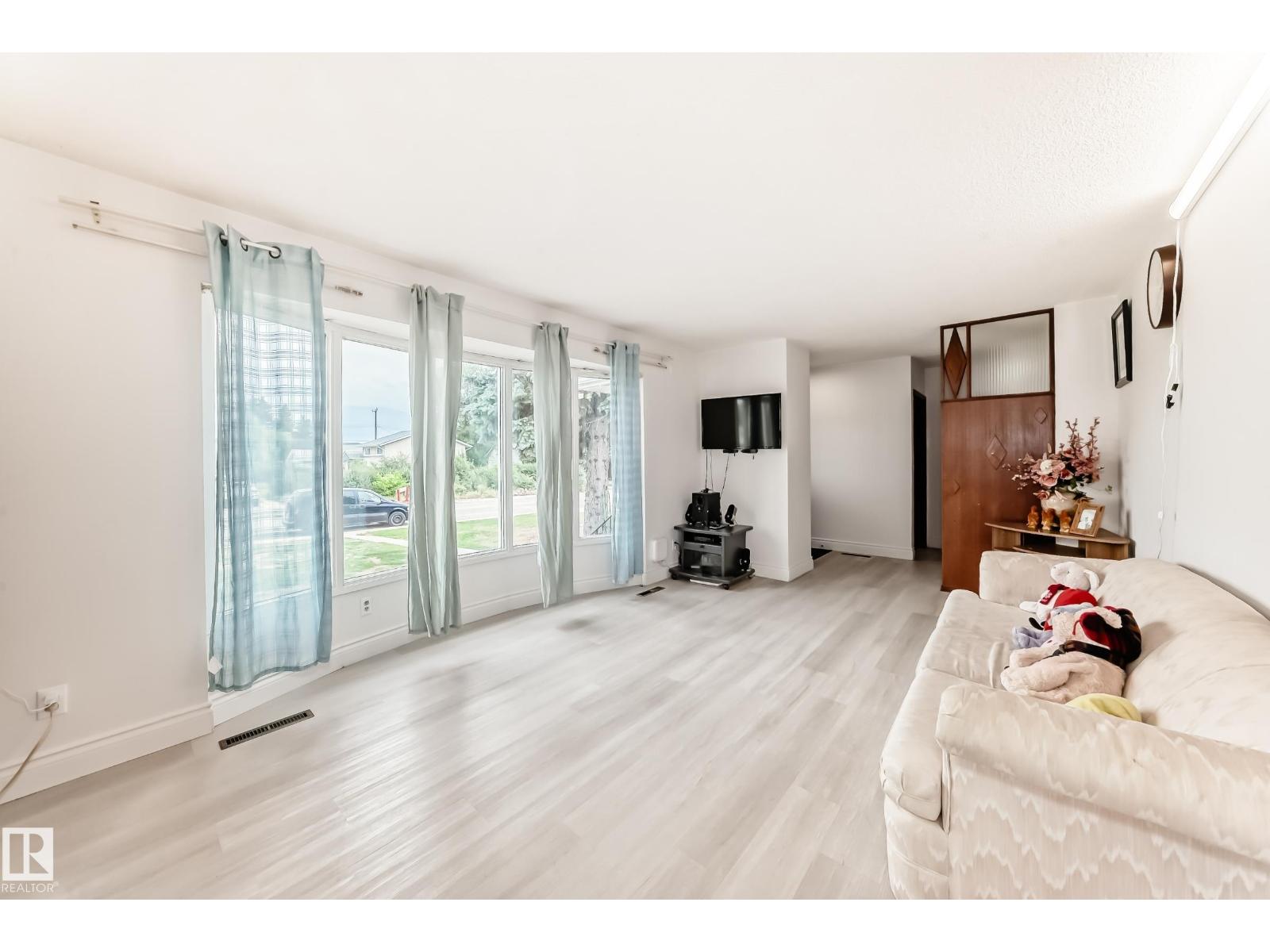 13232 115 St Nw, Edmonton, Alberta  T5E 5G6 - Photo 4 - E4454191