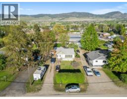 1525 STAFFORD Road, kelowna, British Columbia