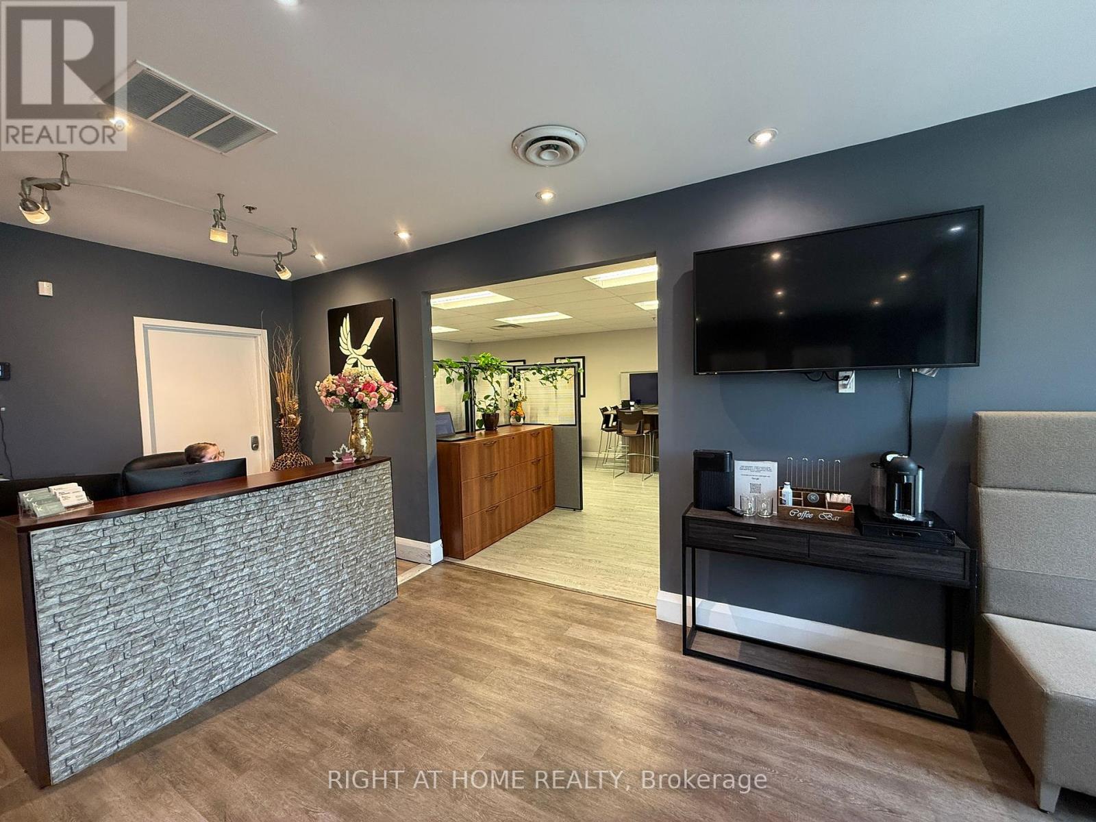 Office D - 300 Supertest Road, Toronto, Ontario  M3J 2M2 - Photo 3 - W12358485