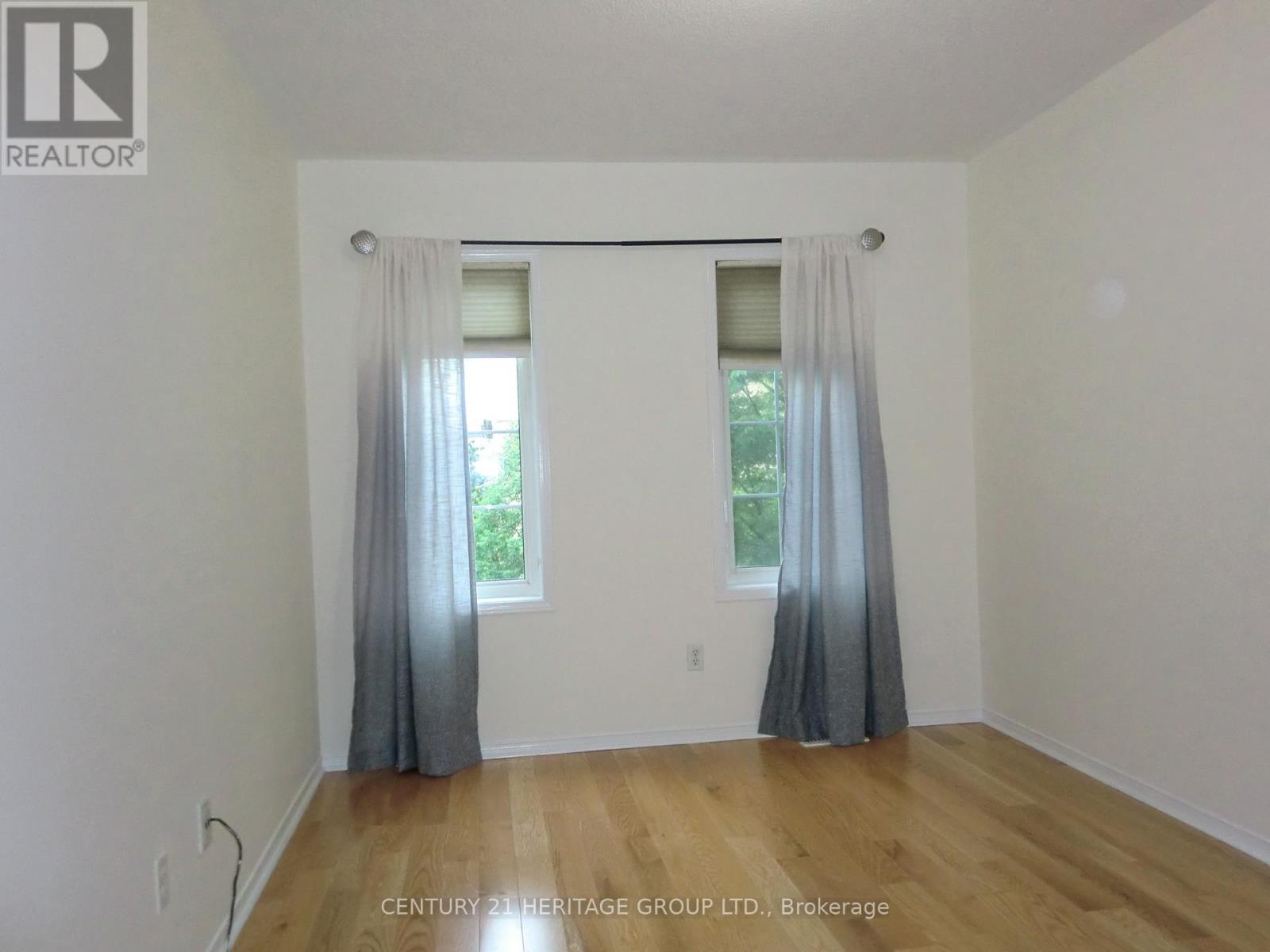 32 Leitch Avenue, Toronto, Ontario  M3J 3P2 - Photo 10 - W12358495