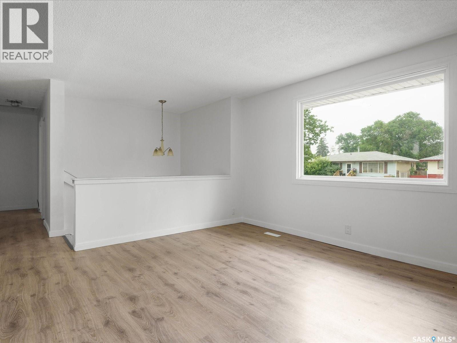7332 Bowman Avenue, Regina, Saskatchewan  S4T 6K8 - Photo 3 - SK016366