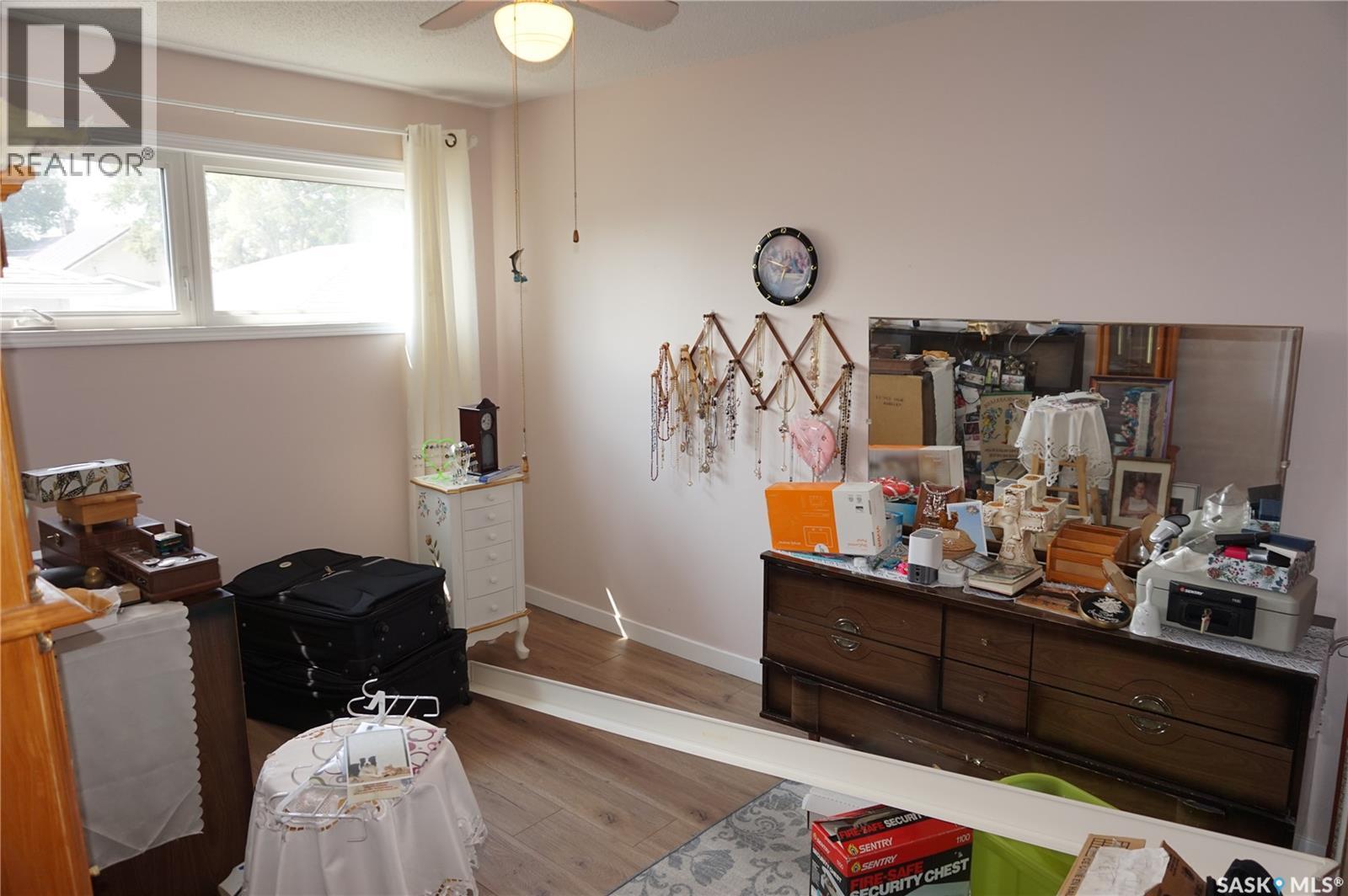 2230 Mcara Street, Regina, Saskatchewan  S4N 2W1 - Photo 9 - SK016361