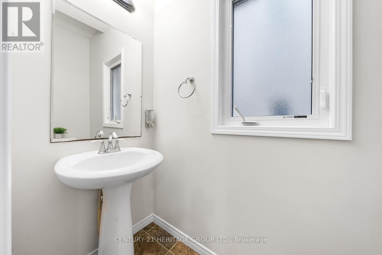 382 Woodbine Avenue, Kitchener, Ontario  N2R 0A9 - Photo 18 - X12358521