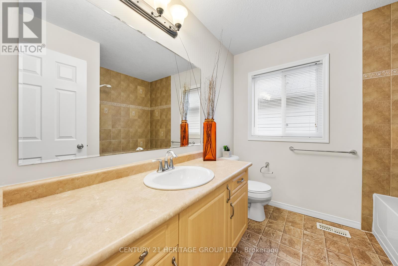 382 Woodbine Avenue, Kitchener, Ontario  N2R 0A9 - Photo 29 - X12358521
