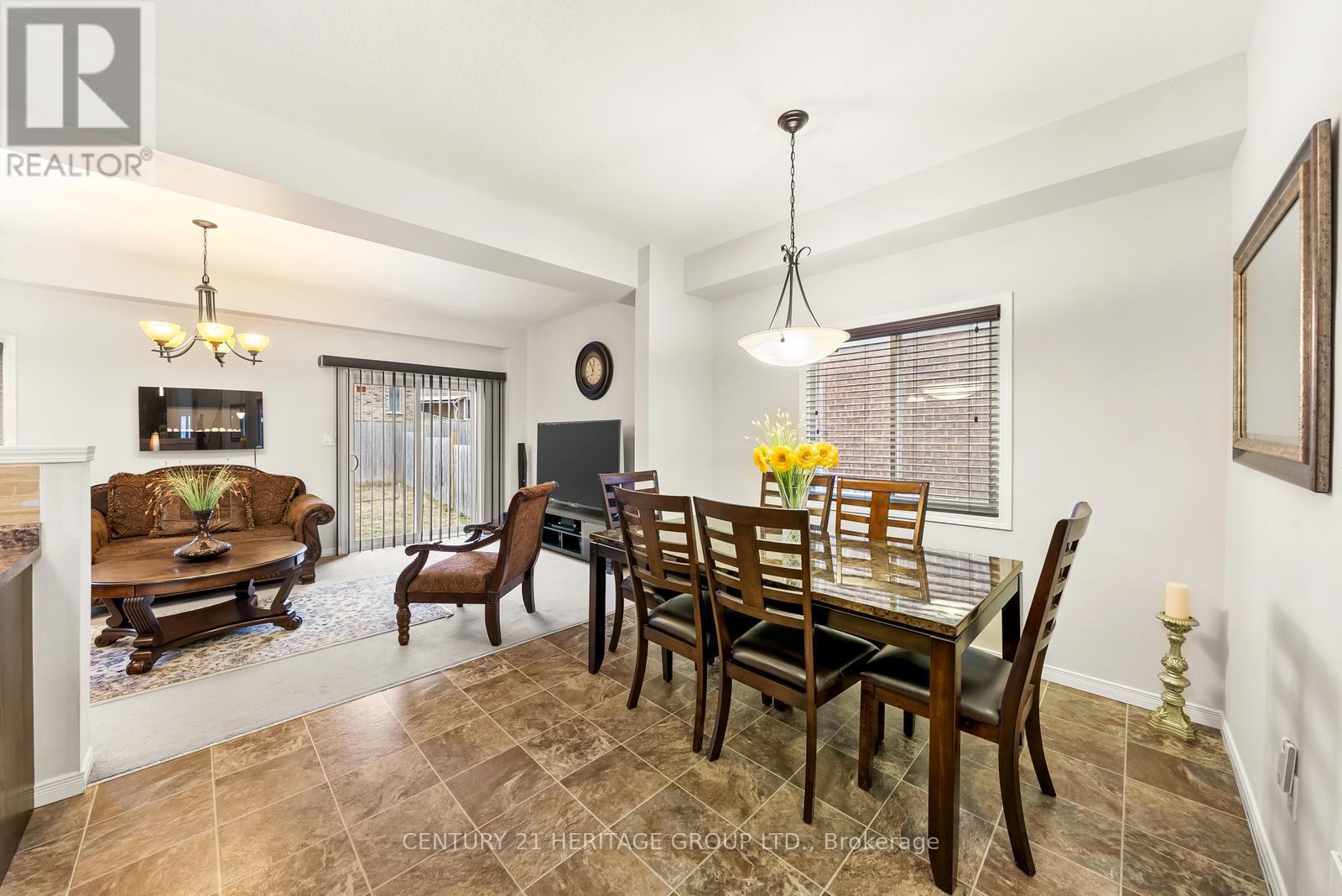 382 Woodbine Avenue, Kitchener, Ontario  N2R 0A9 - Photo 8 - X12358521