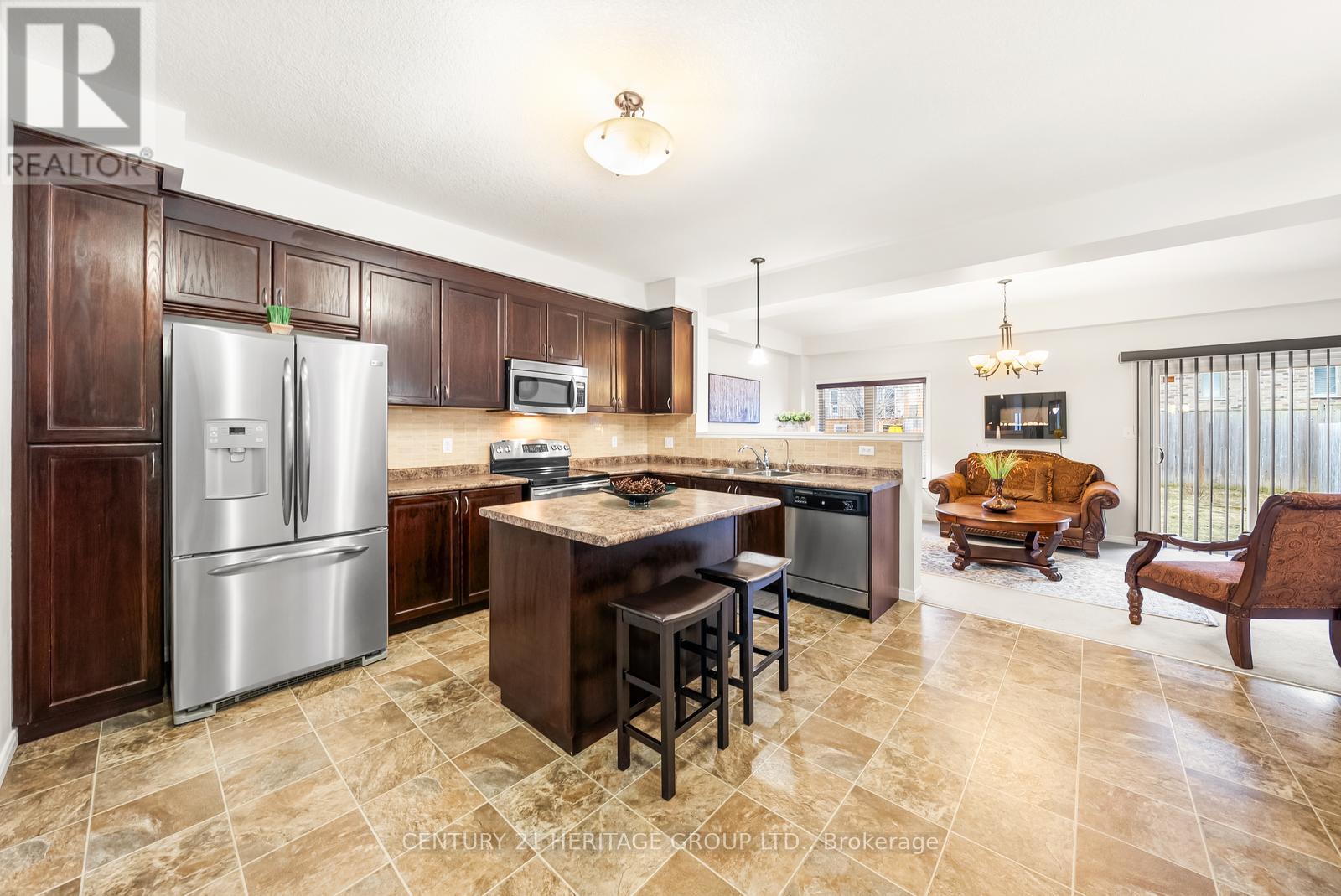 382 Woodbine Avenue, Kitchener, Ontario  N2R 0A9 - Photo 9 - X12358521