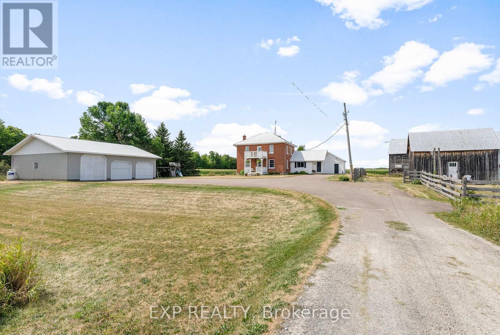 1382 Lochwinnoch Road, Horton, Ontario  K7V 3Z4 - Photo 3 - X12358575