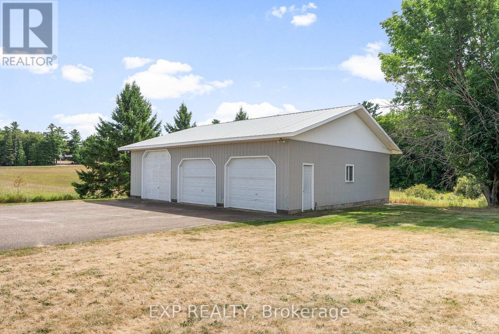 1382 Lochwinnoch Road, Horton, Ontario  K7V 3Z4 - Photo 38 - X12358575