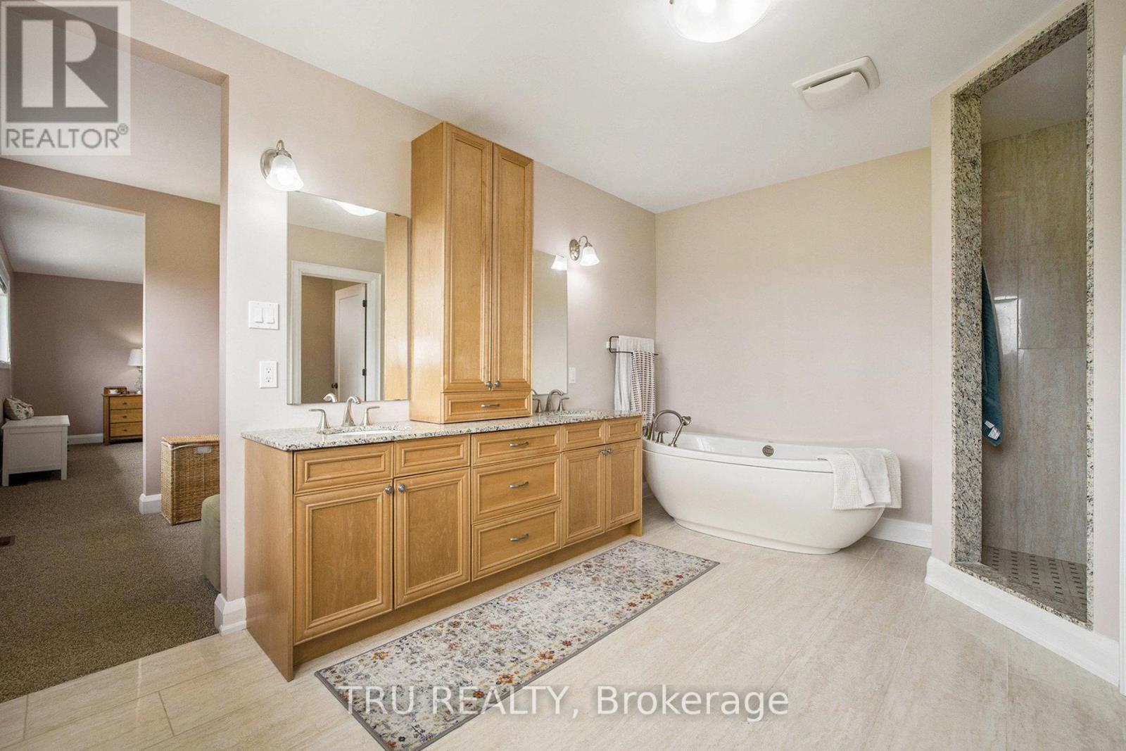 2465 Marchurst Road, Ottawa, Ontario  K2W 0H2 - Photo 28 - X12358573