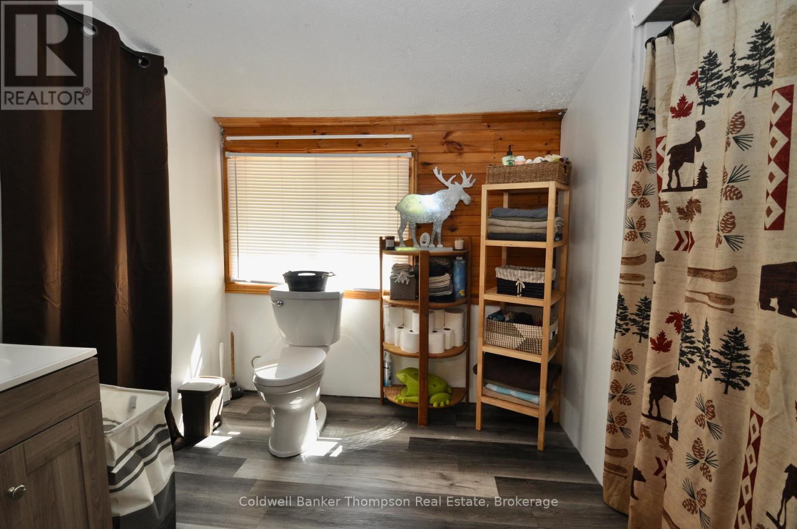 31 Hutcheson Beach Road, Huntsville, Ontario  P1H 1N4 - Photo 16 - X12358572