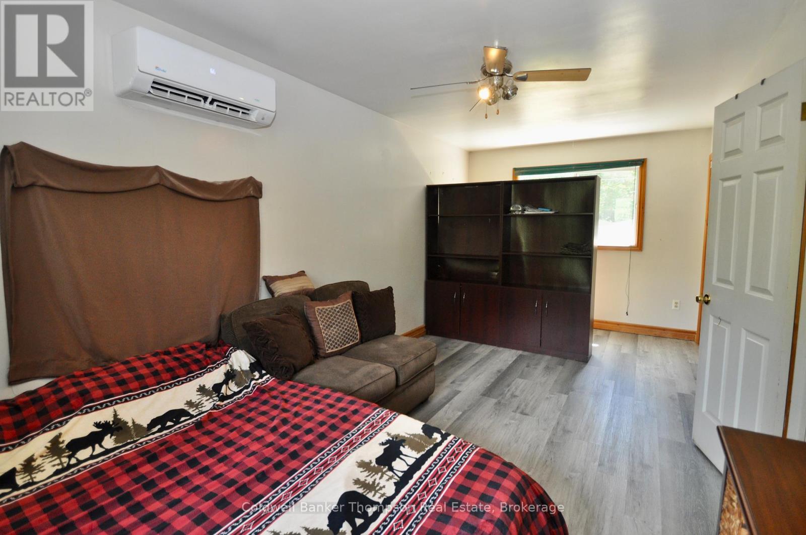 31 Hutcheson Beach Road, Huntsville, Ontario  P1H 1N4 - Photo 21 - X12358572