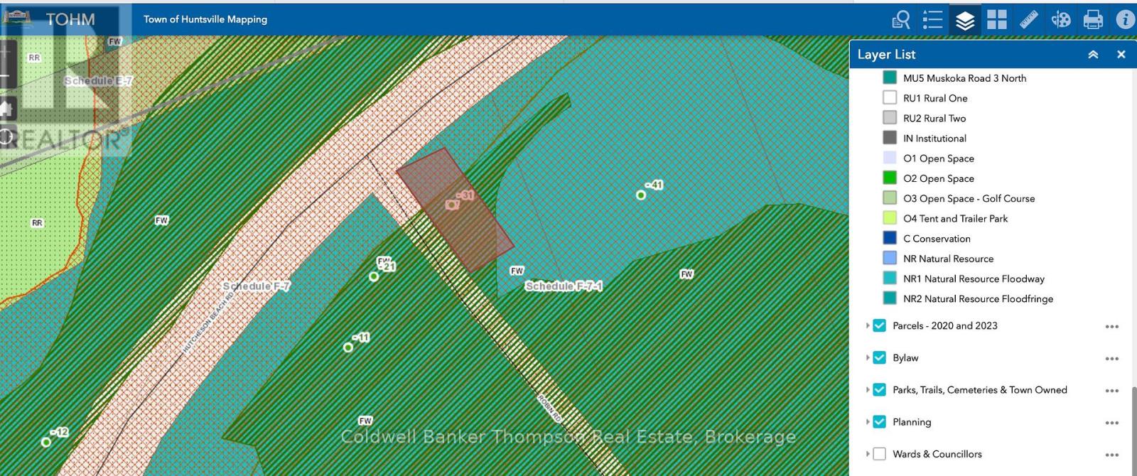 31 Hutcheson Beach Road, Huntsville, Ontario  P1H 1N4 - Photo 38 - X12358572