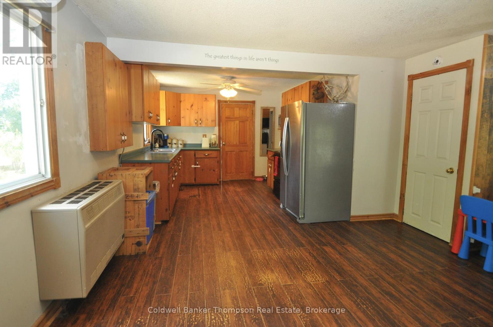31 Hutcheson Beach Road, Huntsville, Ontario  P1H 1N4 - Photo 9 - X12358572