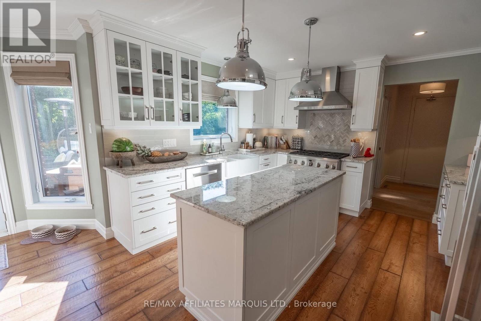 1733 Blakely Drive, Cornwall, Ontario  K6J 5M6 - Photo 9 - X12358556