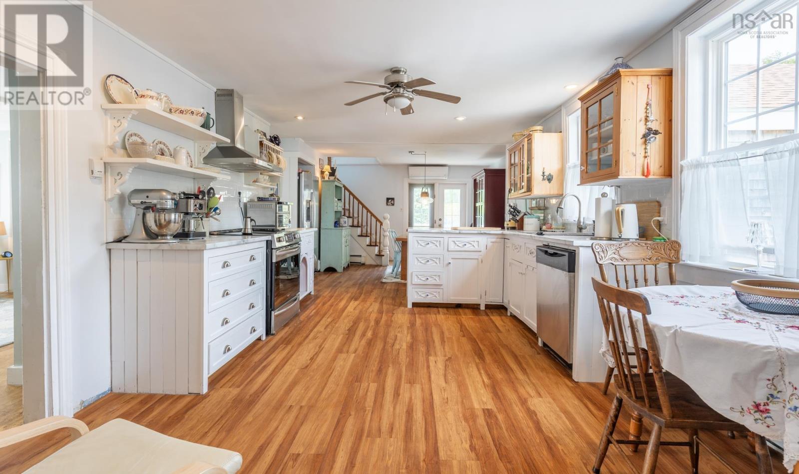 4 Market Street, Yarmouth, Nova Scotia  B5A 4R5 - Photo 8 - 202521347