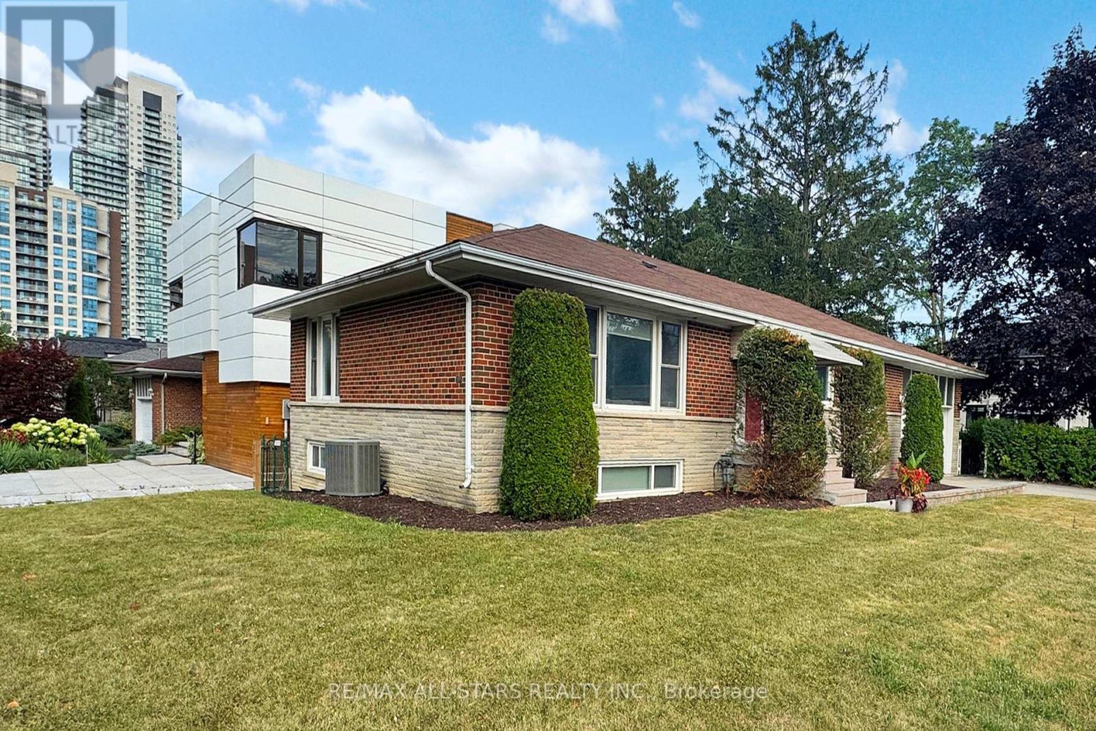 105 Betty Ann Drive, Toronto, Ontario  M2N 1X1 - Photo 27 - C12315944