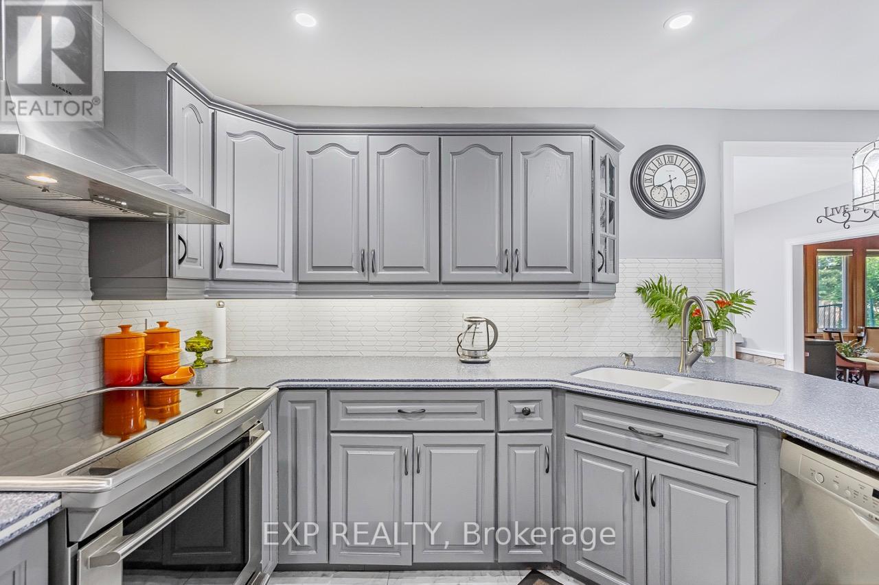 87 Tutela Heights Road, Brant, Ontario  N3T 1A4 - Photo 7 - X12358564