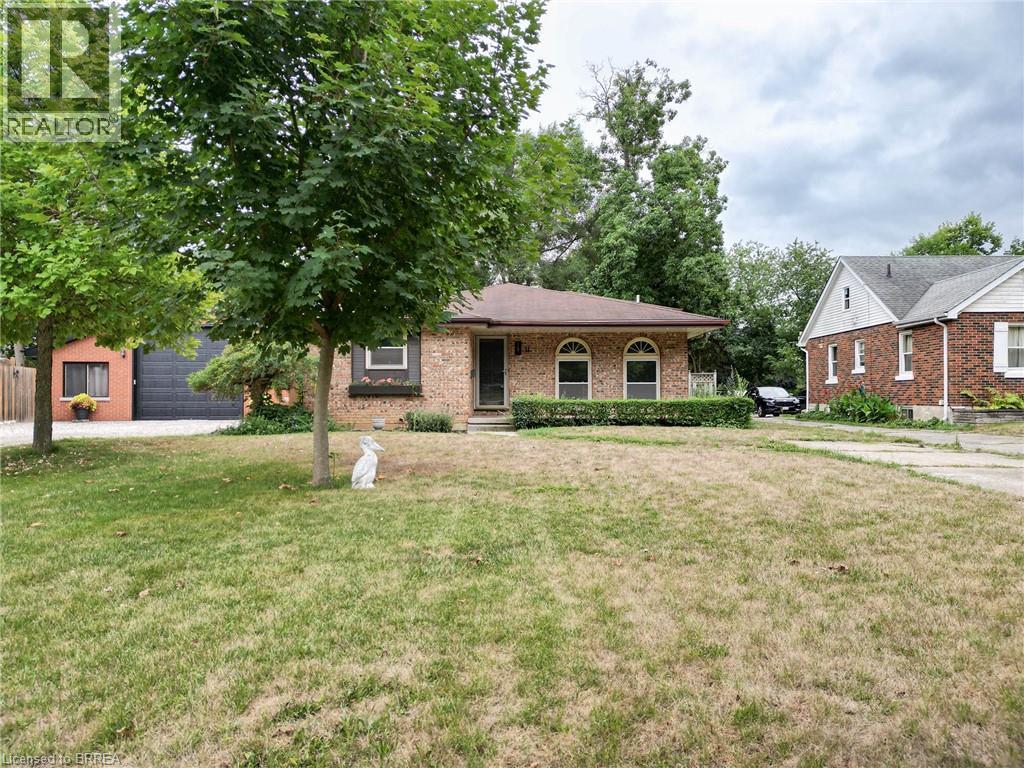 11 Glenwood Drive, Brantford, Ontario  N3S 3E9 - Photo 1 - 40762537