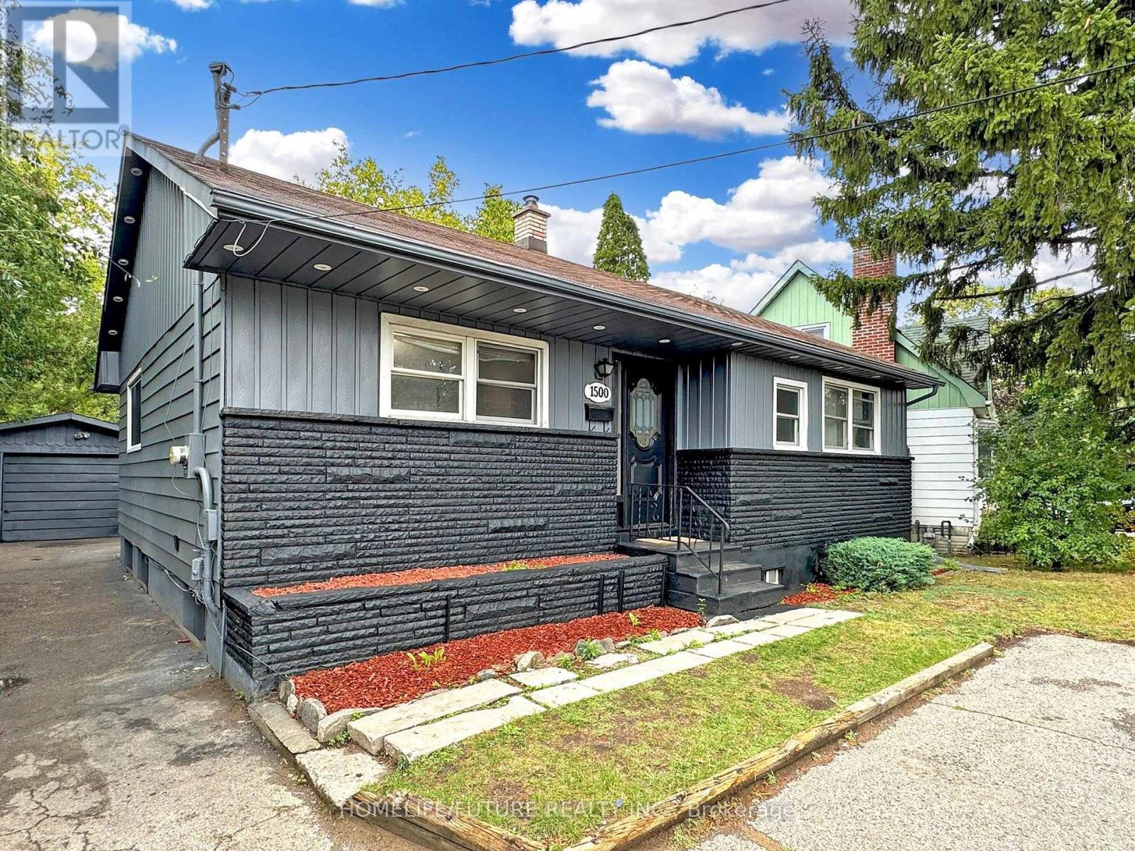 1500 Simcoe Street N, Oshawa, Ontario  L1G 4X7 - Photo 2 - E12357897