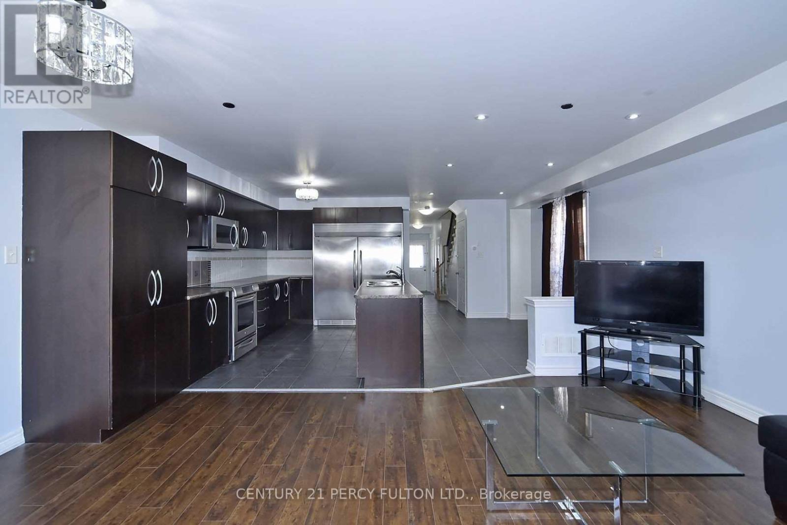 Property at 65 ALDONSCHOOL COURT image 2
