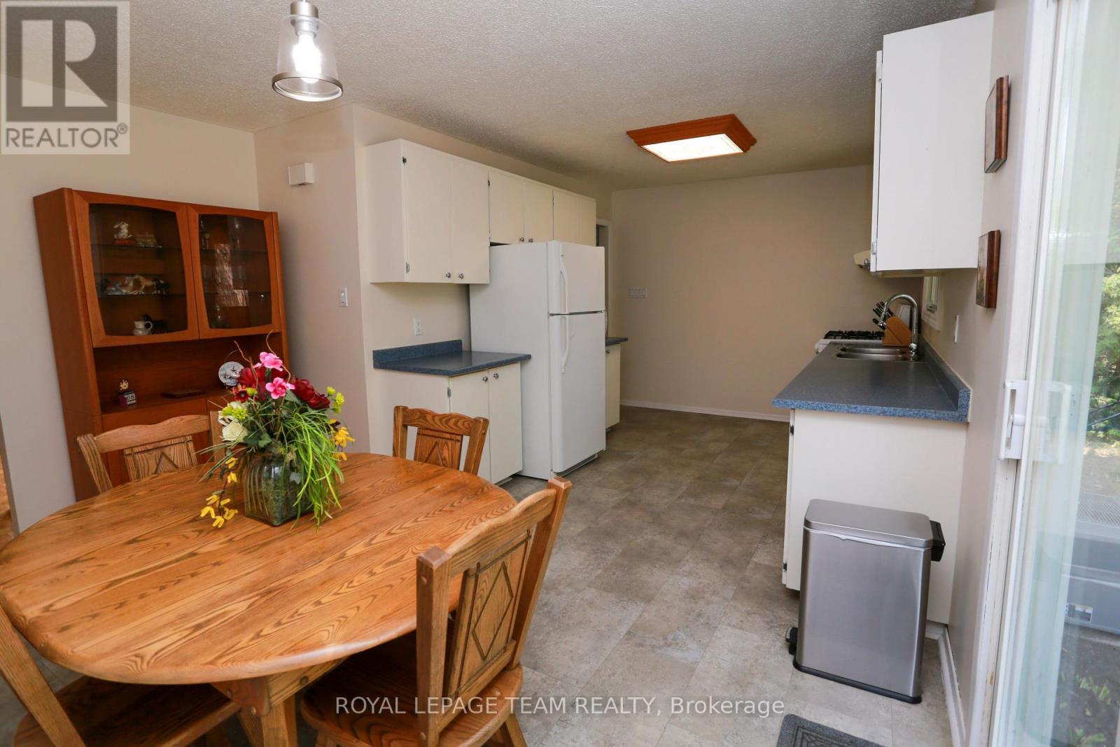 82 Maitland Street S, Ottawa, Ontario  K0A 2Z0 - Photo 10 - X12345582