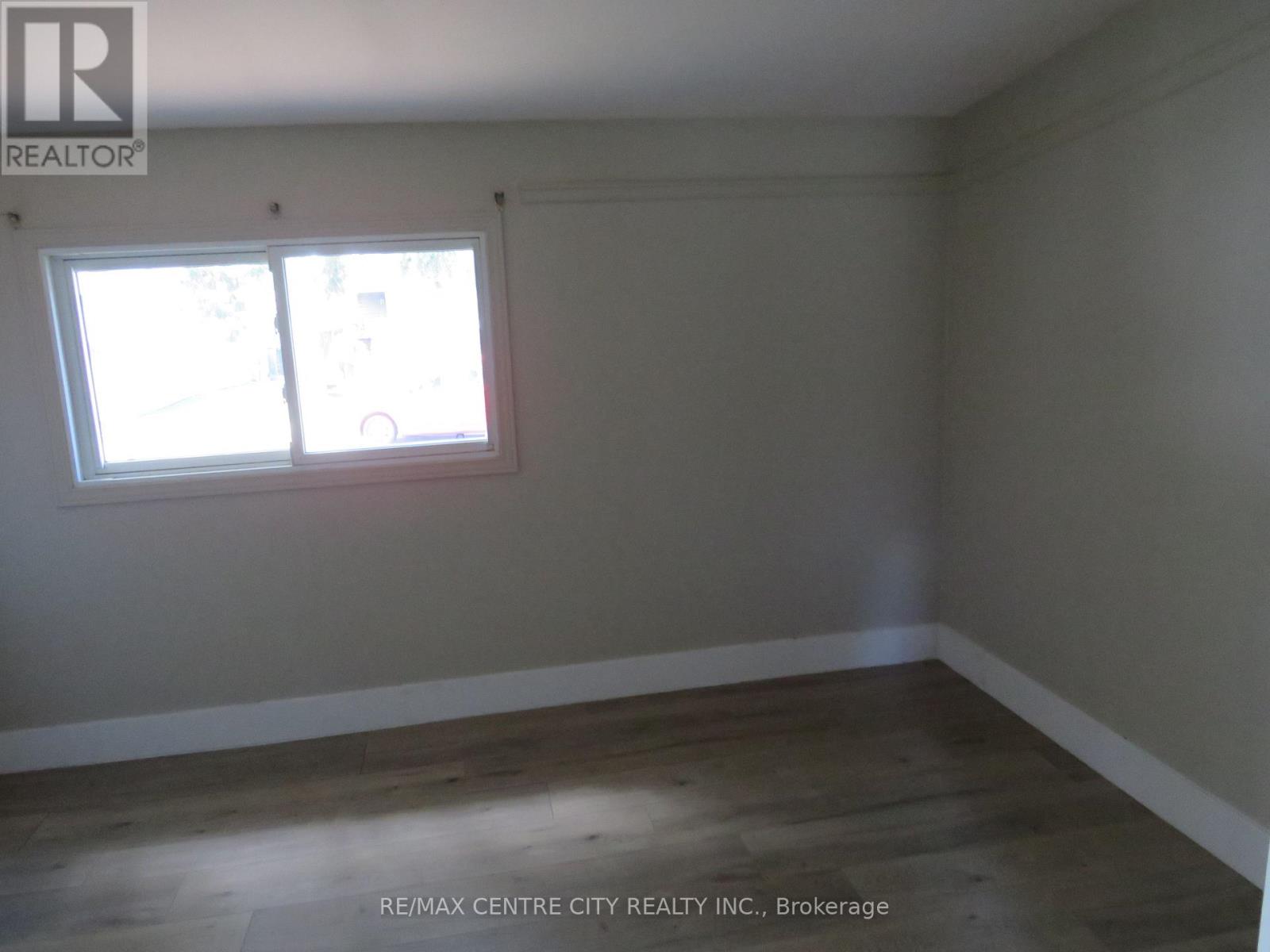120 - 2189 Dundas Street E, London East, Ontario  N5V 1H3 - Photo 11 - X12358620
